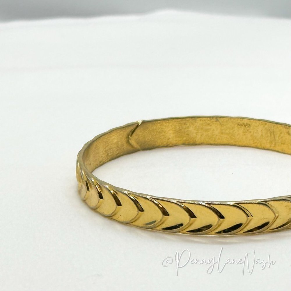Vintage Grape Leaf Arrows Bangle Bracelet - Picture 2 of 7